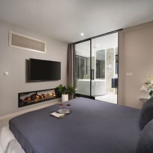 Executive Suite with Turkish Hammam & Spa Bath & Fireplace